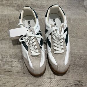 NWT • Tretorn • gray/green Rawlins sneaker